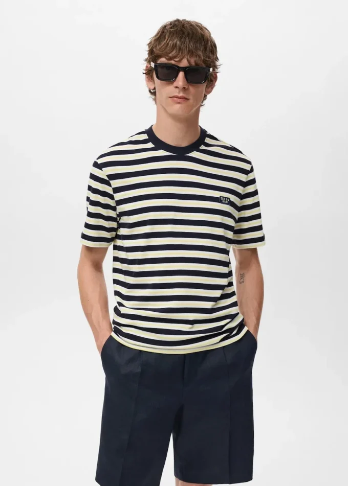 100 % Baumwolle, reguläre Passform, gestreiftes T-Shirt