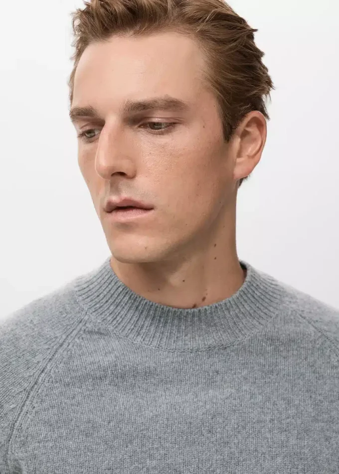 100 % italienischer Wollstrickpullover 100 % italienischer Wollstrickpullover