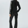 100 % Leder-Hose mit ausgestelltem Bein 100 % Leder-Hose mit ausgestelltem Bein