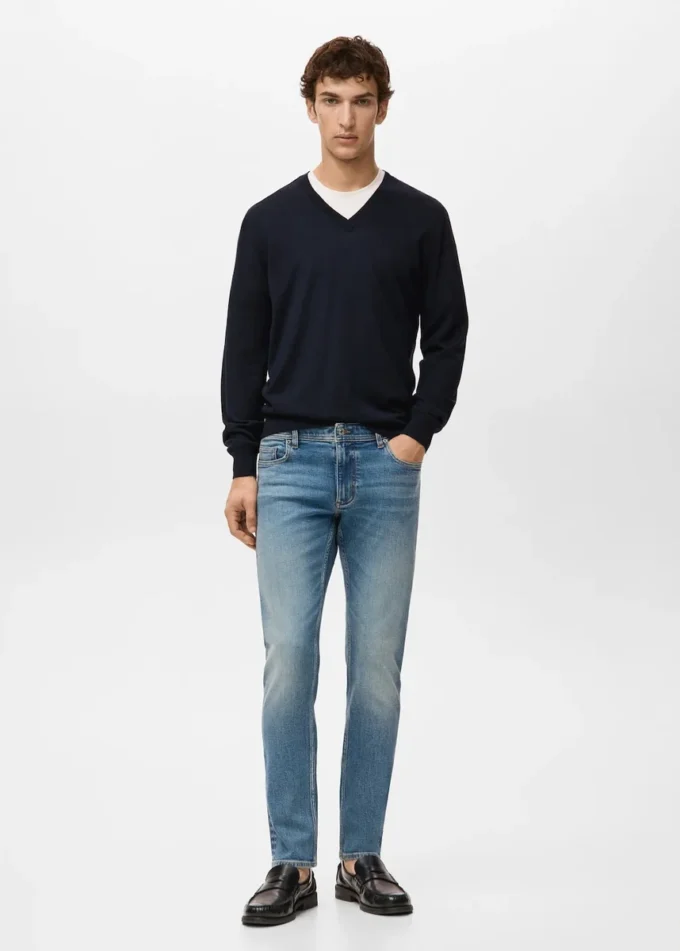 100 % Merinowolle Pullover mit V-Ausschnitt