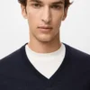100 % Merinowolle Pullover mit V-Ausschnitt