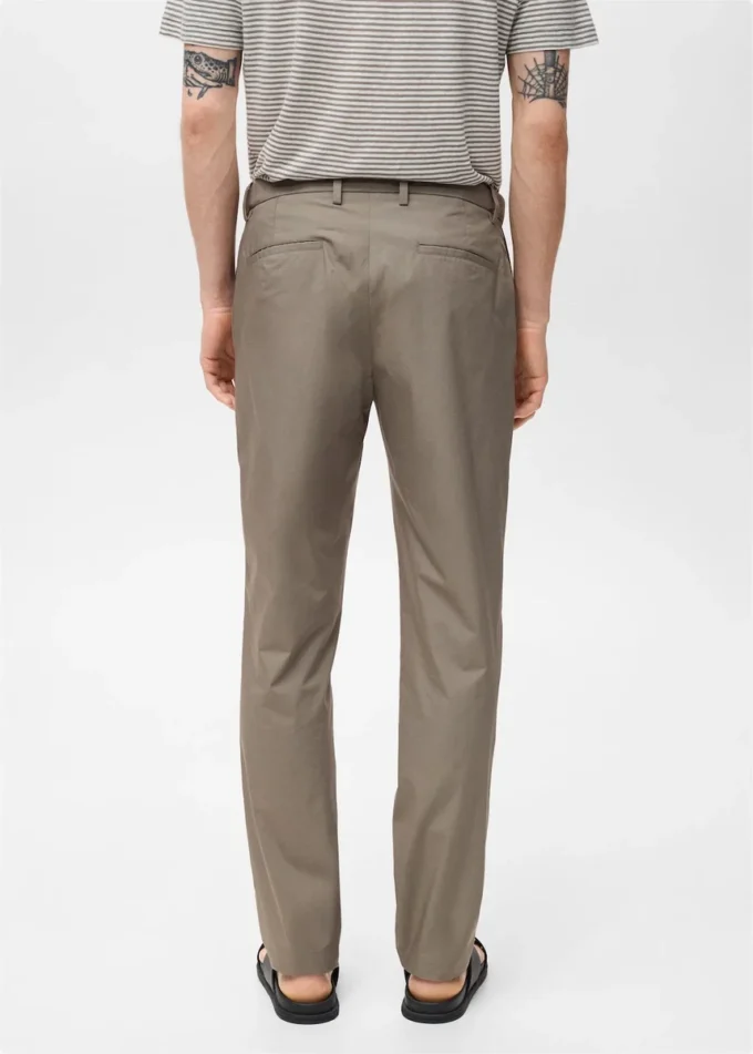 100 % Slim-Fit-Hose aus Baumwolle 100 % Slim-Fit-Hose aus Baumwolle