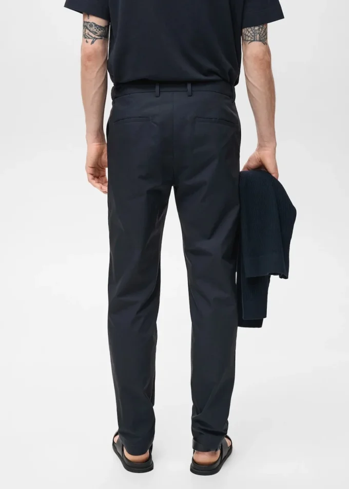 100 % Slim-Fit-Hose aus Baumwolle 100 % Slim-Fit-Hose aus Baumwolle
