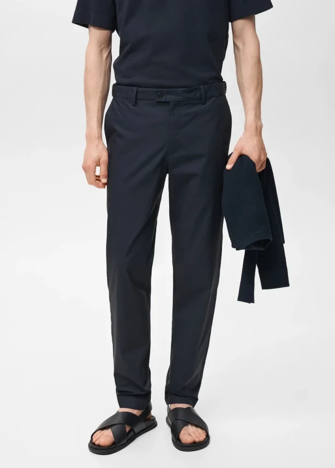 100 % Slim-Fit-Hose aus Baumwolle 100 % Slim-Fit-Hose aus Baumwolle