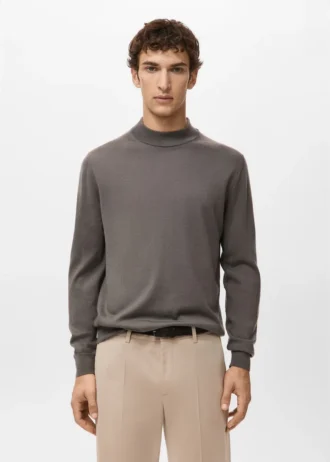 100 % Wollpullover mit Rollkragen