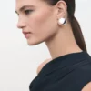 A-Linien-Kleid mit asymmetrischem Ausschnitt A-Linien-Kleid mit asymmetrischem Ausschnitt