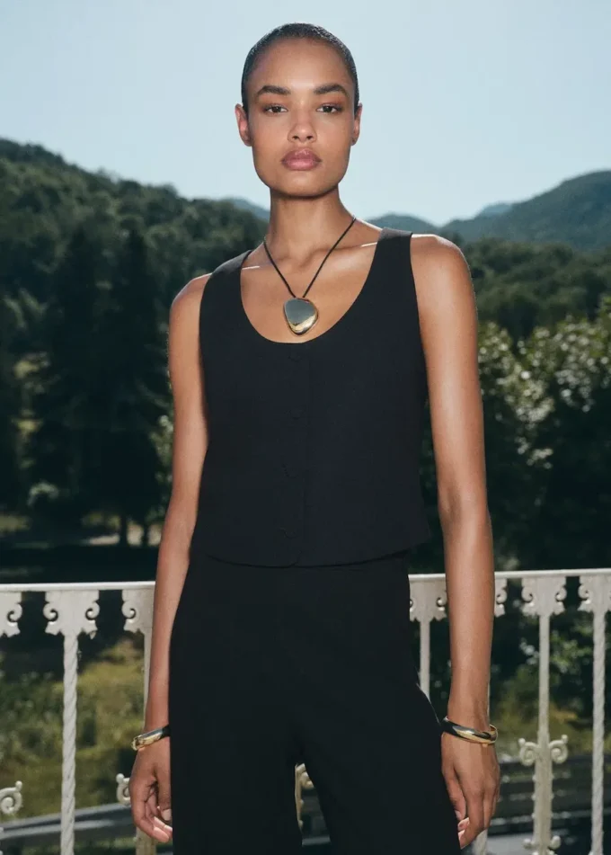 Anzugweste mit Knöpfen Anzugweste mit Knöpfen