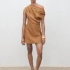Asymmetrisch drapiertes Kleid Asymmetrisch drapiertes Kleid