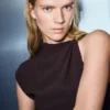 Asymmetrische Bluse mit metallischem Detail