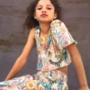 Asymmetrische Bluse mit Print Asymmetrische Bluse mit Print