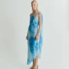 Asymmetrisches Blumenschal-Kleid Asymmetrisches Blumenschal-Kleid