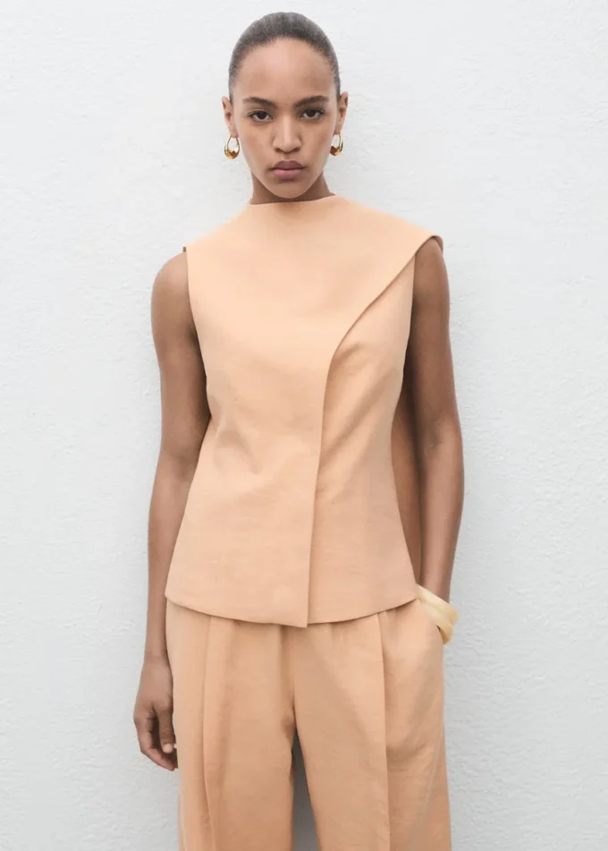 Asymmetrisches Foulard-Oberteil