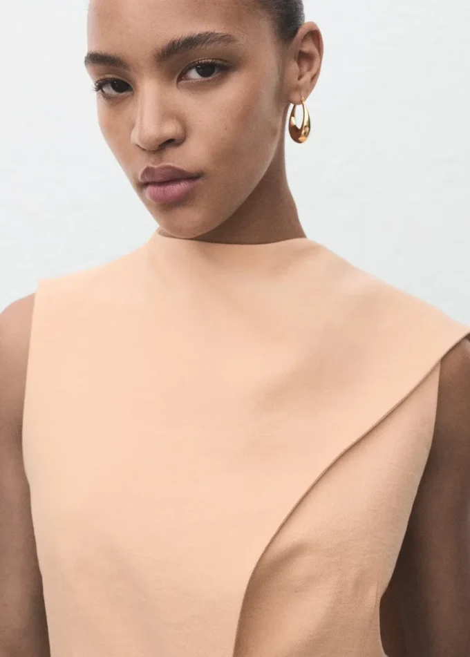 Asymmetrisches Foulard-Oberteil