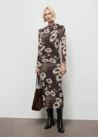 Asymmetrisches Kleid mit Blumenprint Asymmetrisches Kleid mit Blumenprint