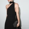 Asymmetrisches Kleid mit Schal
