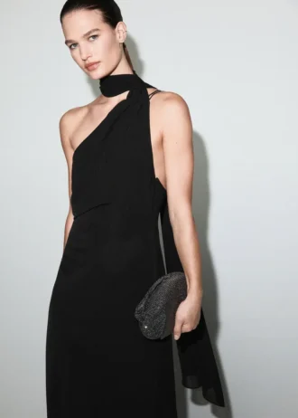 Asymmetrisches Kleid mit Schal