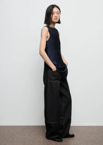 Asymmetrisches Oberteil aus Satin