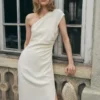 Asymmetrisches Plisseekleid Asymmetrisches Plisseekleid