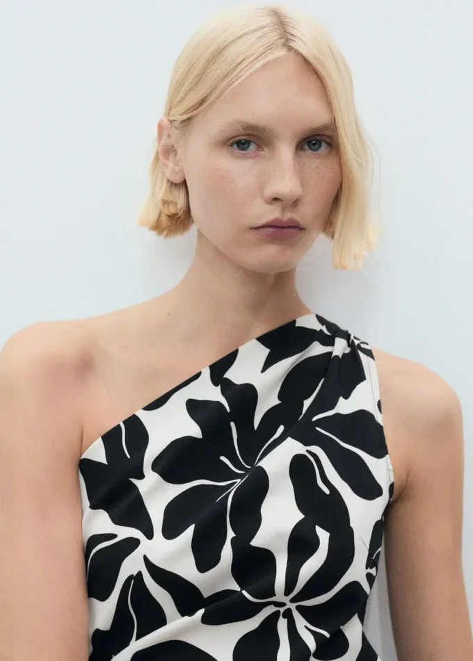 Asymmetrisches Plisseekleid Asymmetrisches Plisseekleid
