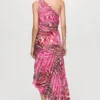 Asymmetrisches Plisseekleid mit Öffnung Asymmetrisches Plisseekleid mit Öffnung