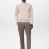 Atmungsaktiver Sweater mit Reißverschluss am Hals Atmungsaktiver Sweater mit Reißverschluss am Hals