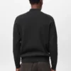 Atmungsaktiver Sweater mit Reißverschluss am Hals Atmungsaktiver Sweater mit Reißverschluss am Hals