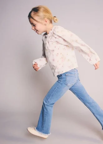 Ausgefranste Skinny-Jeans mit niedriger Leibhöhe