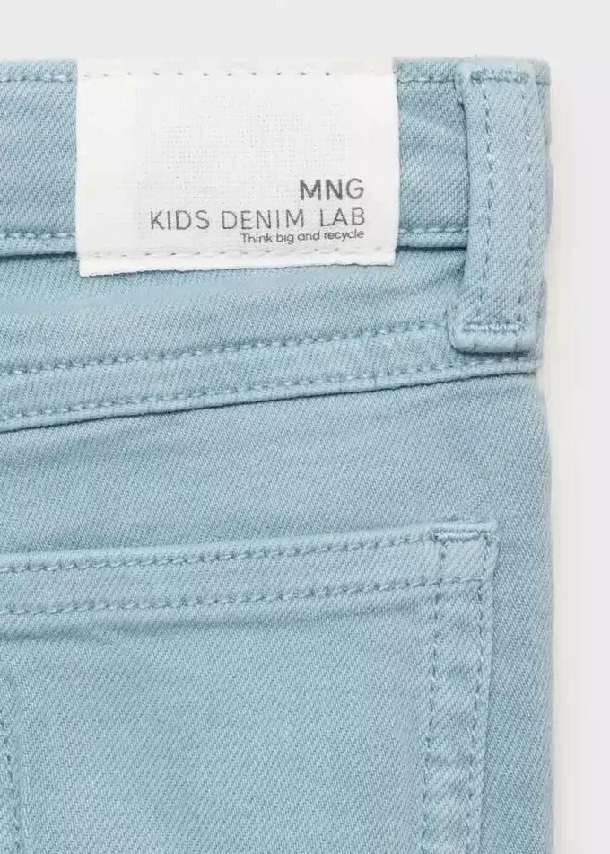 Ausgefranste Skinny-Jeans mit niedriger Leibhöhe