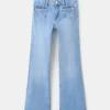 Ausgestellte Jeans mit Tasche Ausgestellte Jeans mit Tasche