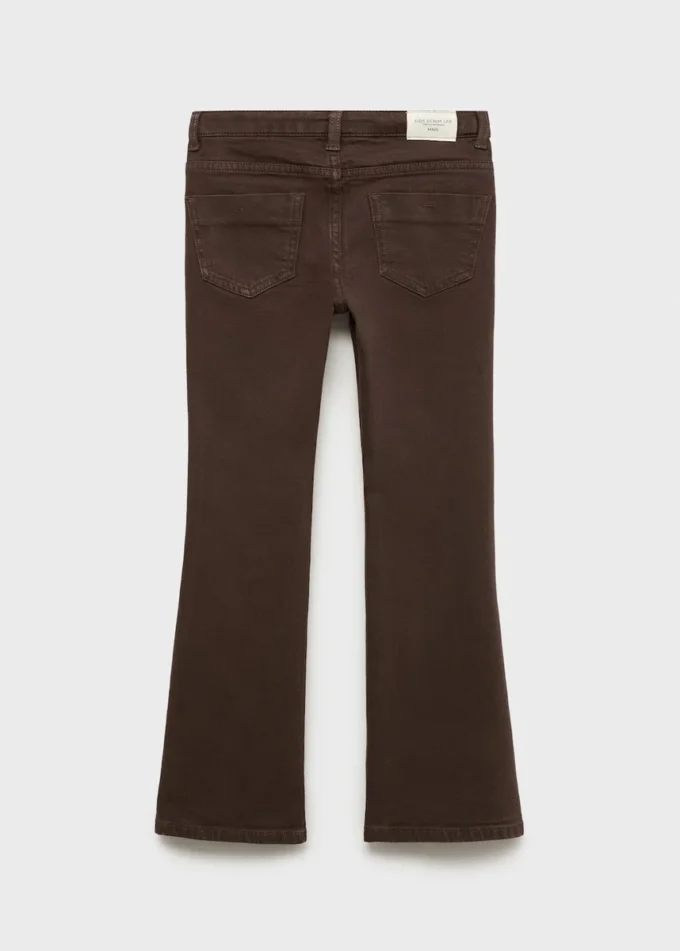 Ausgestellte Jeans mit Tasche Ausgestellte Jeans mit Tasche
