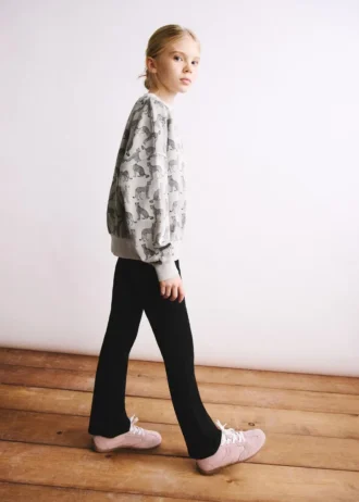 Ausgestellte Leggings