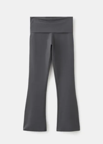 Ausgestellte Leggings