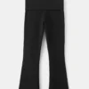 Ausgestellte Leggings