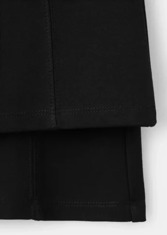 Ausgestellte Leggings