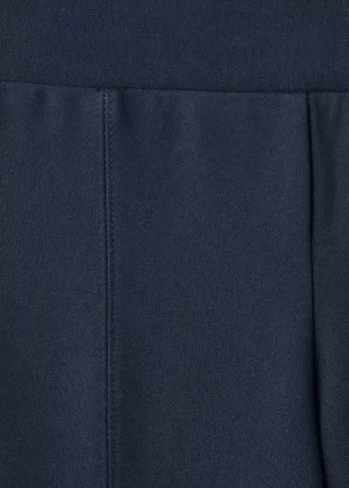 Ausgestellte Leggings