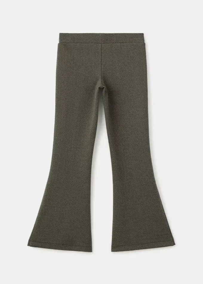 Ausgestellte Leggings
