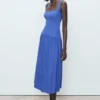 Ausgestelltes Baumwollkleid