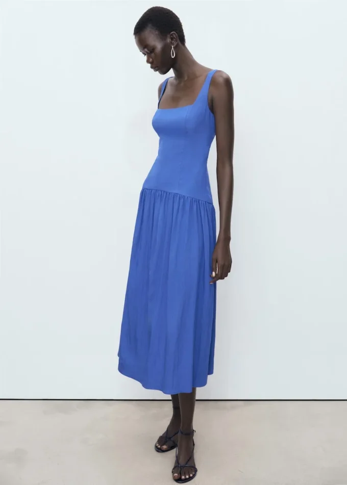 Ausgestelltes Baumwollkleid