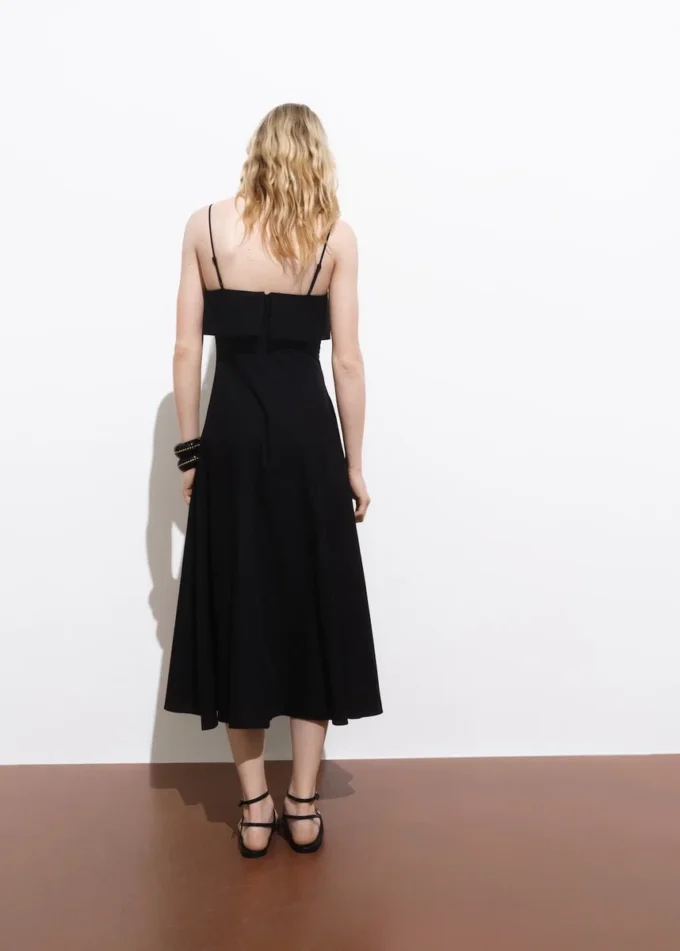 Ausgestelltes Baumwollkleid