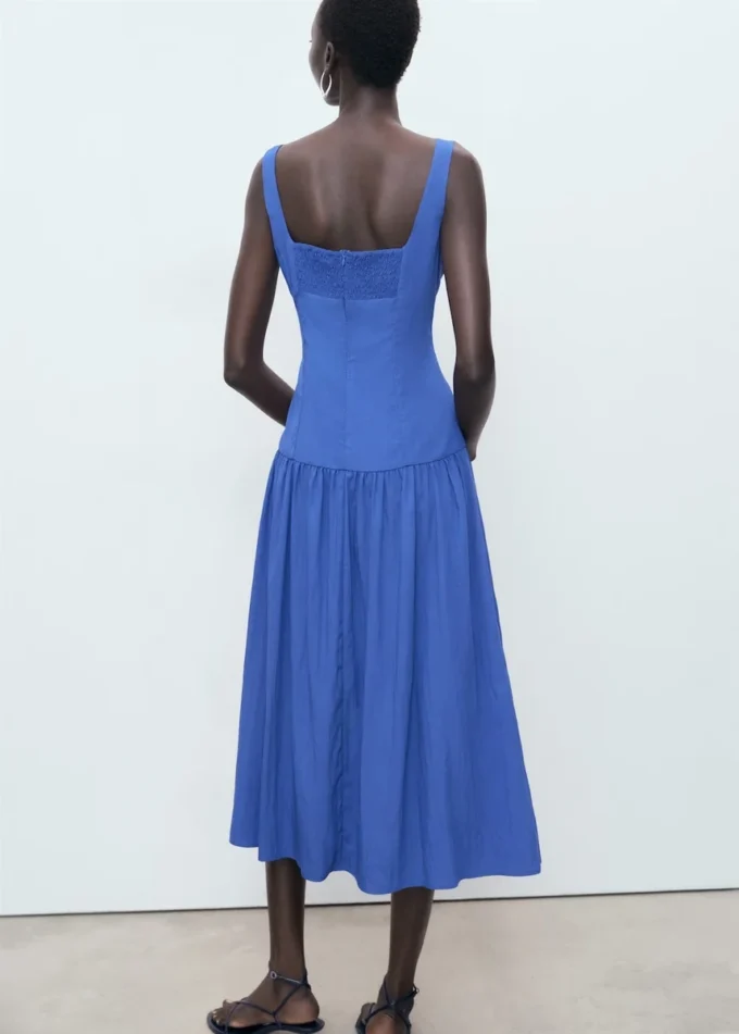 Ausgestelltes Baumwollkleid