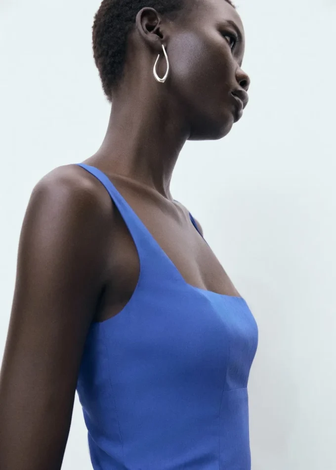 Ausgestelltes Baumwollkleid