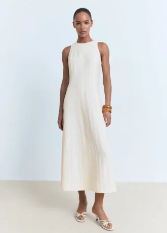 Ausgestelltes Midikleid