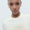 Baumwoll-T-Shirt mit Blumenstickerei