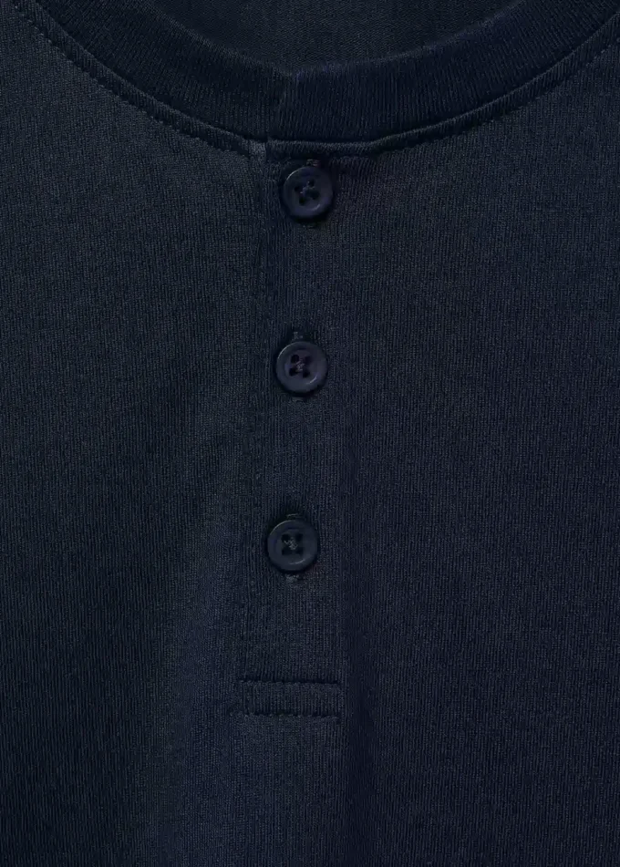Baumwoll-T-Shirt mit Knöpfen