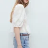 Baumwollbluse mit Blumenstickerei Baumwollbluse mit Blumenstickerei