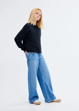 Baumwollpullover mit Ziernähten