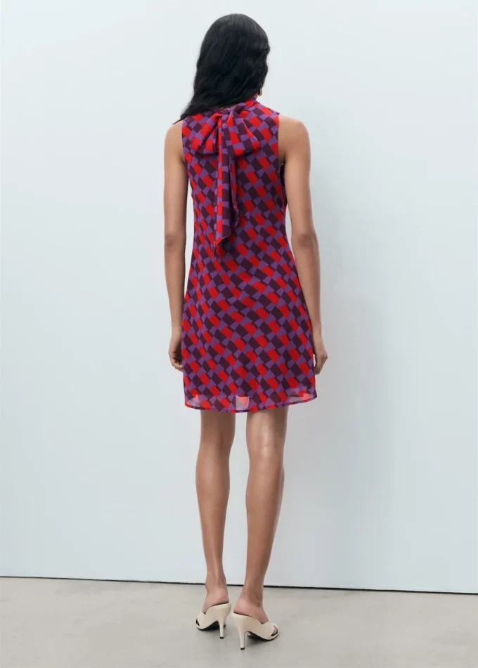 Bedrucktes Kleid mit Schleifendetail