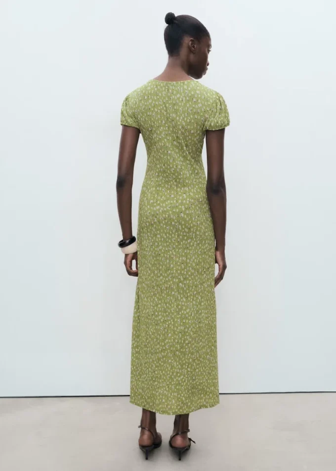 Bedrucktes Kleid mit seitlicher Öffnung