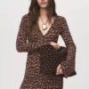 Bedrucktes Kleid mit V-Ausschnitt