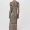 Bedrucktes Kleid mit V-Ausschnitt